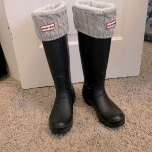 Hunter boots in great condition. There are a couple scuff marks - see photos